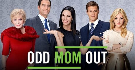 Odd Mom Out Season 1 .